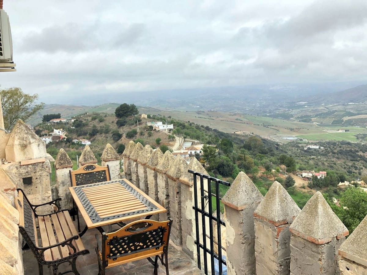 2 soverom Kommersiell til salgs i Gibralgalia - € 229 000 (Ref: 7023488)