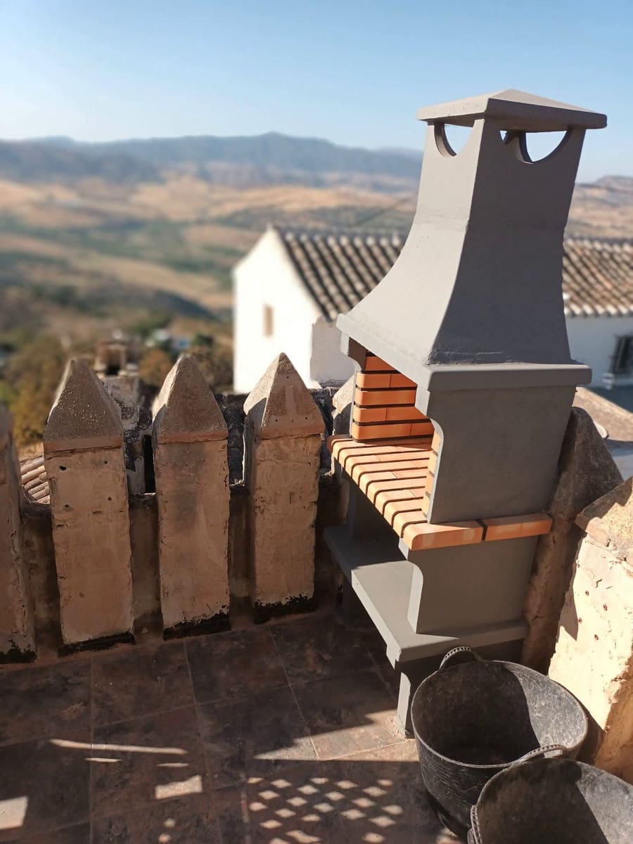 2 soverom Kommersiell til salgs i Gibralgalia - € 190 000 (Ref: 7023488)