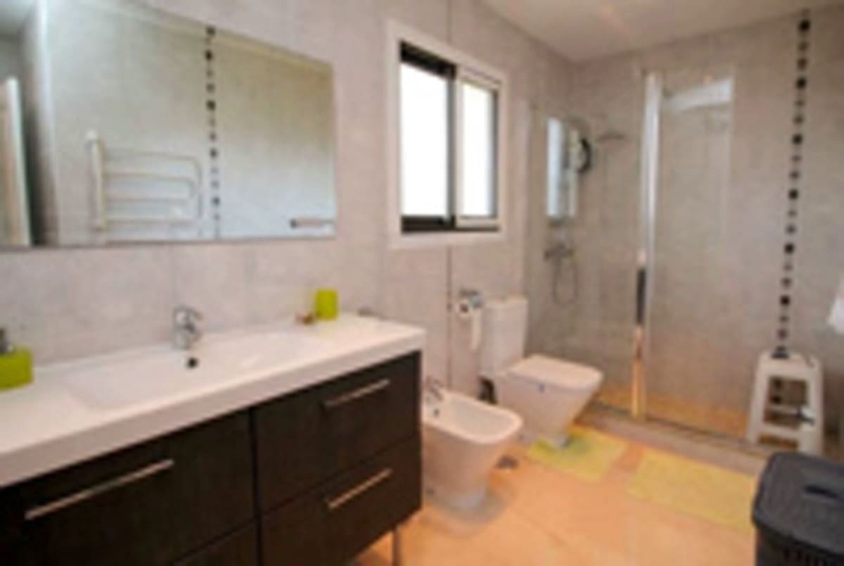 4 soveværelse Lejlighed til salg i El Faro med swimmingpool garage - € 515.000 (Ref: 7122633)