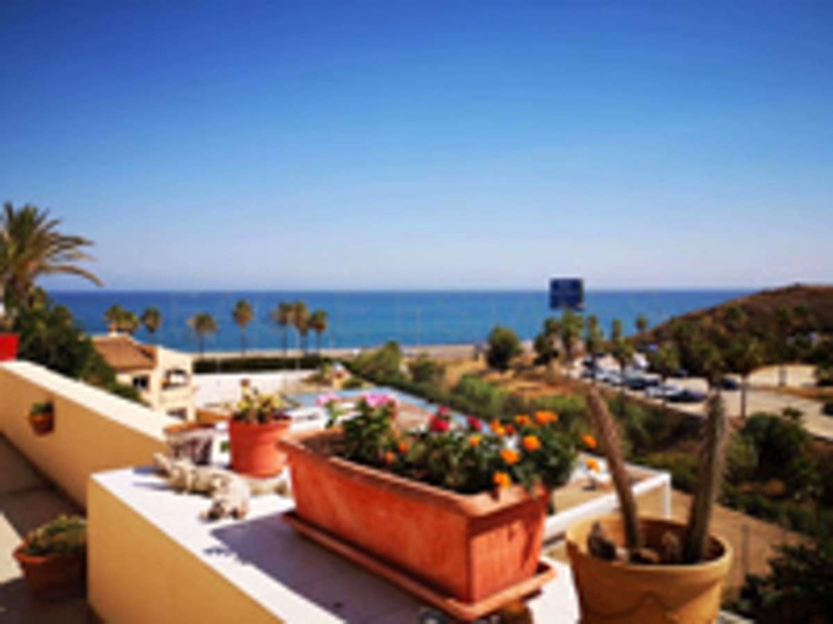 4 bedroom Apartment for sale in El Faro with pool garage - € 515,000 (Ref: 7122633)