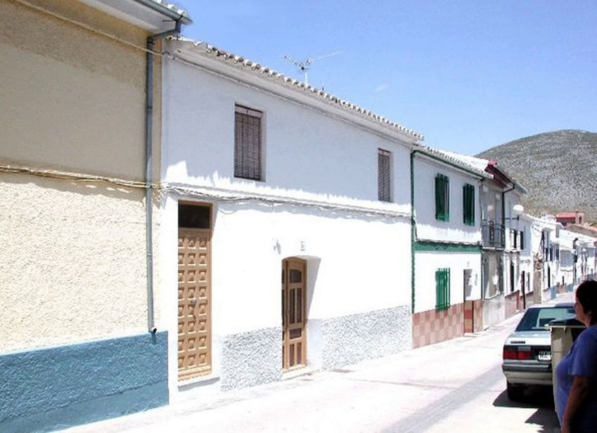 4 bedroom Townhouse for sale in Teba - € 74,500 (Ref: 7144972)