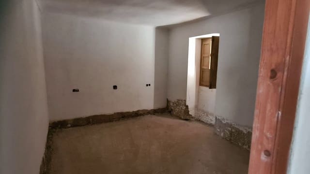 5 slaapkamer Appartement te koop in Teba - € 74.500 (Ref: 7144973)