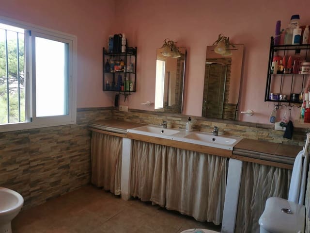 Finca/Casa Rural de 11 habitaciones en Alhaurín de la Torre en venta con piscina garaje - 450.000 € (Ref: 7197180)