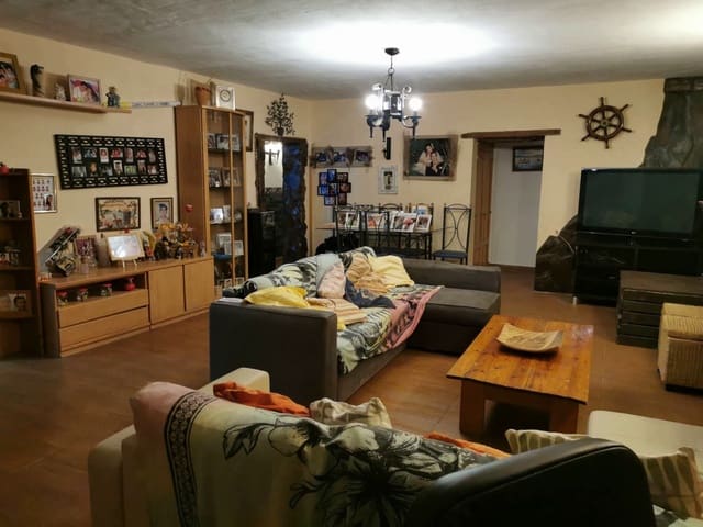 Finca/Casa Rural de 11 habitaciones en Alhaurín de la Torre en venta con piscina garaje - 450.000 € (Ref: 7197180)