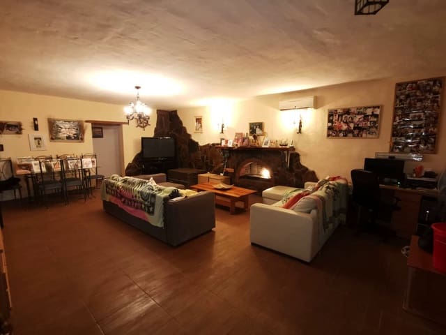 11 Zimmer Finca/Landgut zu verkaufen in Alhaurín de la Torre mit Pool Garage - 450.000 € (Ref: 7197180)