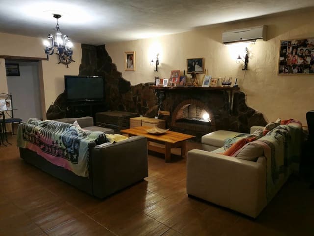 11 Zimmer Finca/Landgut zu verkaufen in Alhaurín de la Torre mit Pool Garage - 450.000 € (Ref: 7197180)