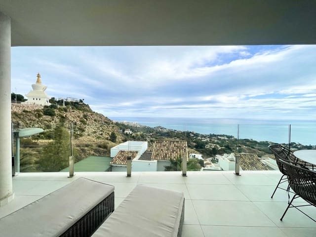 2 soverom Leilighet til salgs i Benalmádena pueblo, Benalmádena med svømmebasseng garasje - € 599 000 (Ref: 7311435)