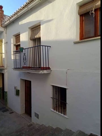 Casa de 3 habitaciones en Alozaina en venta - 130.000 € (Ref: 7422773)