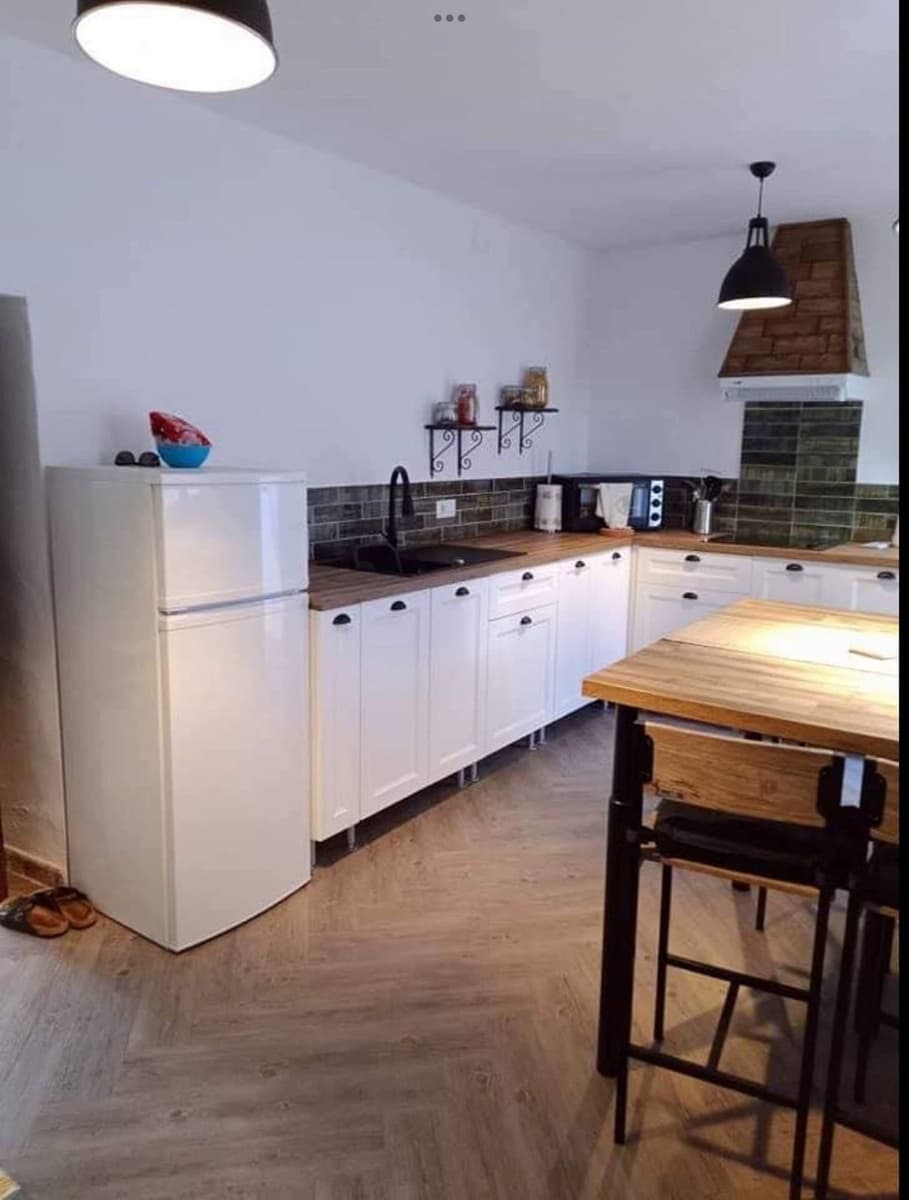 Casa de 3 habitaciones en Alozaina en venta - 130.000 € (Ref: 7422773)