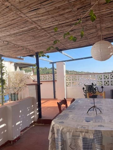 Casa de 3 habitaciones en Alozaina en venta - 130.000 € (Ref: 7422773)