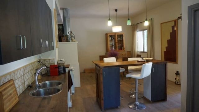 7 bedroom Commercial for sale in Guadix with pool garage - € 395,000 (Ref: 7467060)