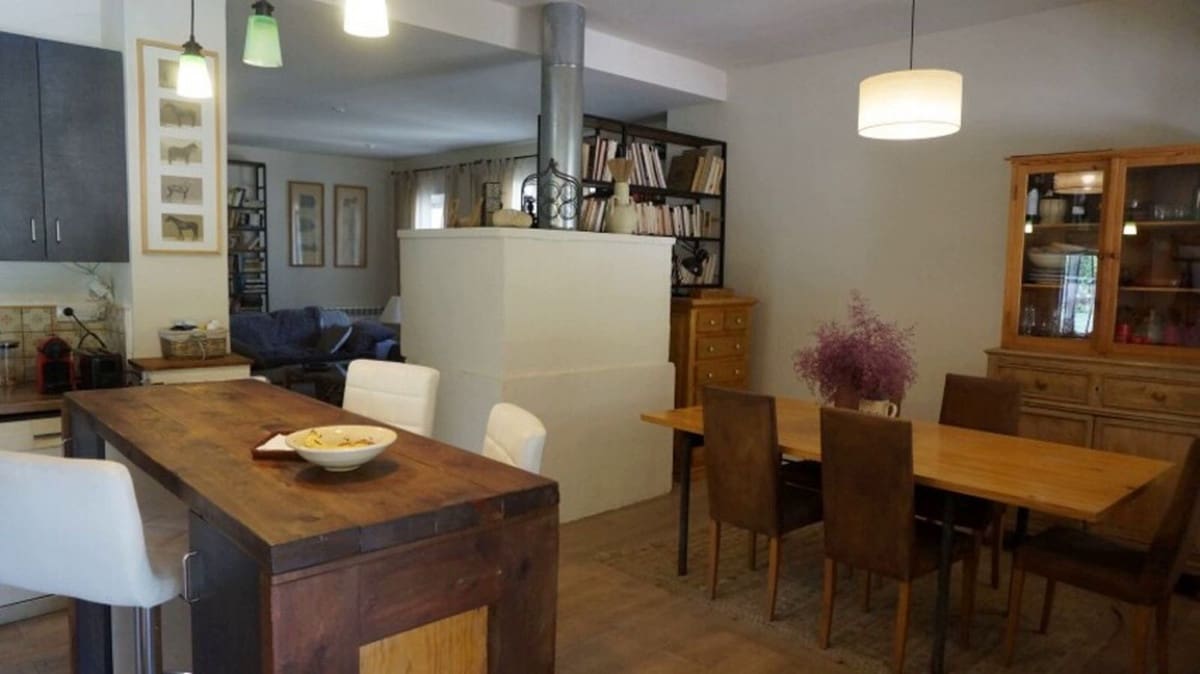 7 soveværelse Erhverv til salg i Guadix med swimmingpool garage - € 349.000 (Ref: 7467060)