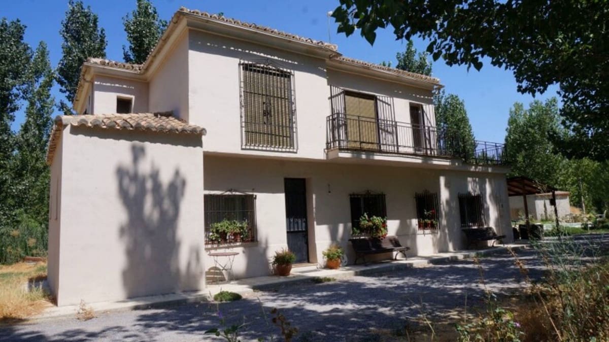 7 soveværelse Erhverv til salg i Guadix med swimmingpool garage - € 349.000 (Ref: 7467060)