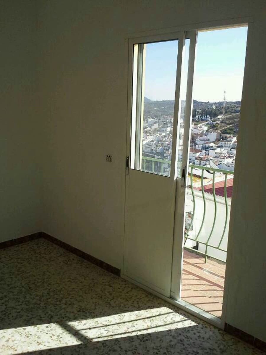 5 Zimmer Haus zu verkaufen in Tolox - 85.000 € (Ref: 7490677)