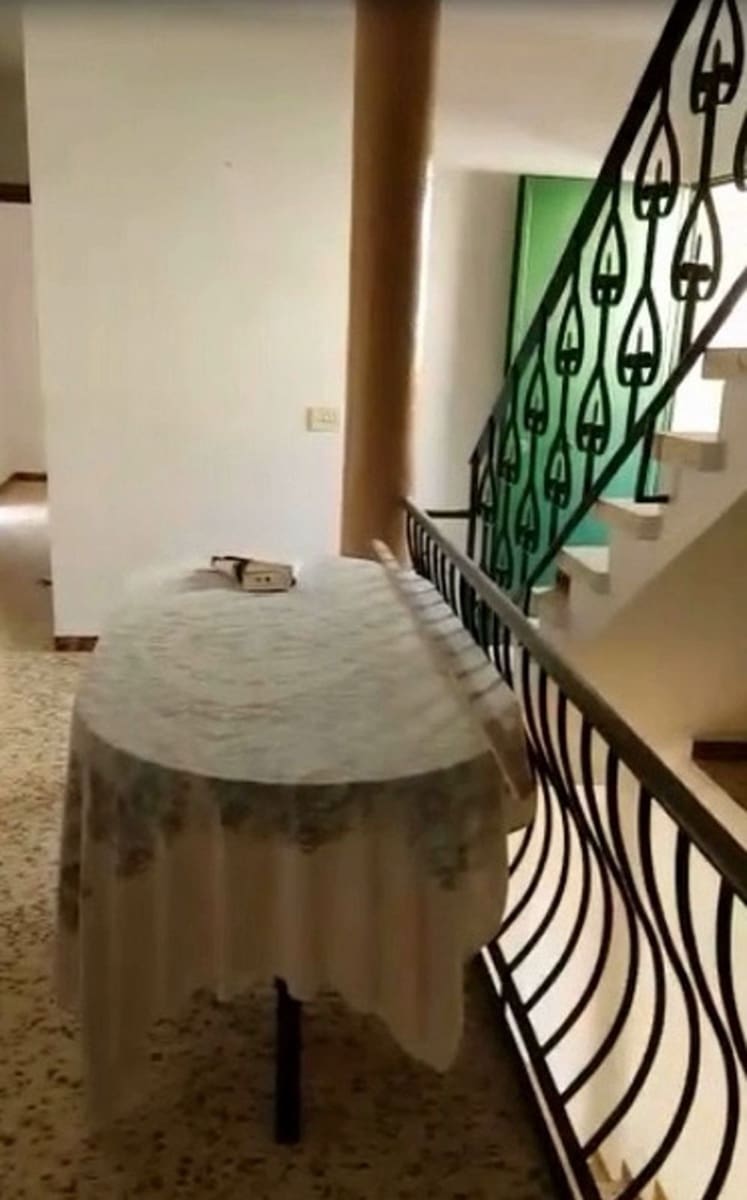 5 bedroom Townhouse for sale in Tolox - € 85,000 (Ref: 7490677)