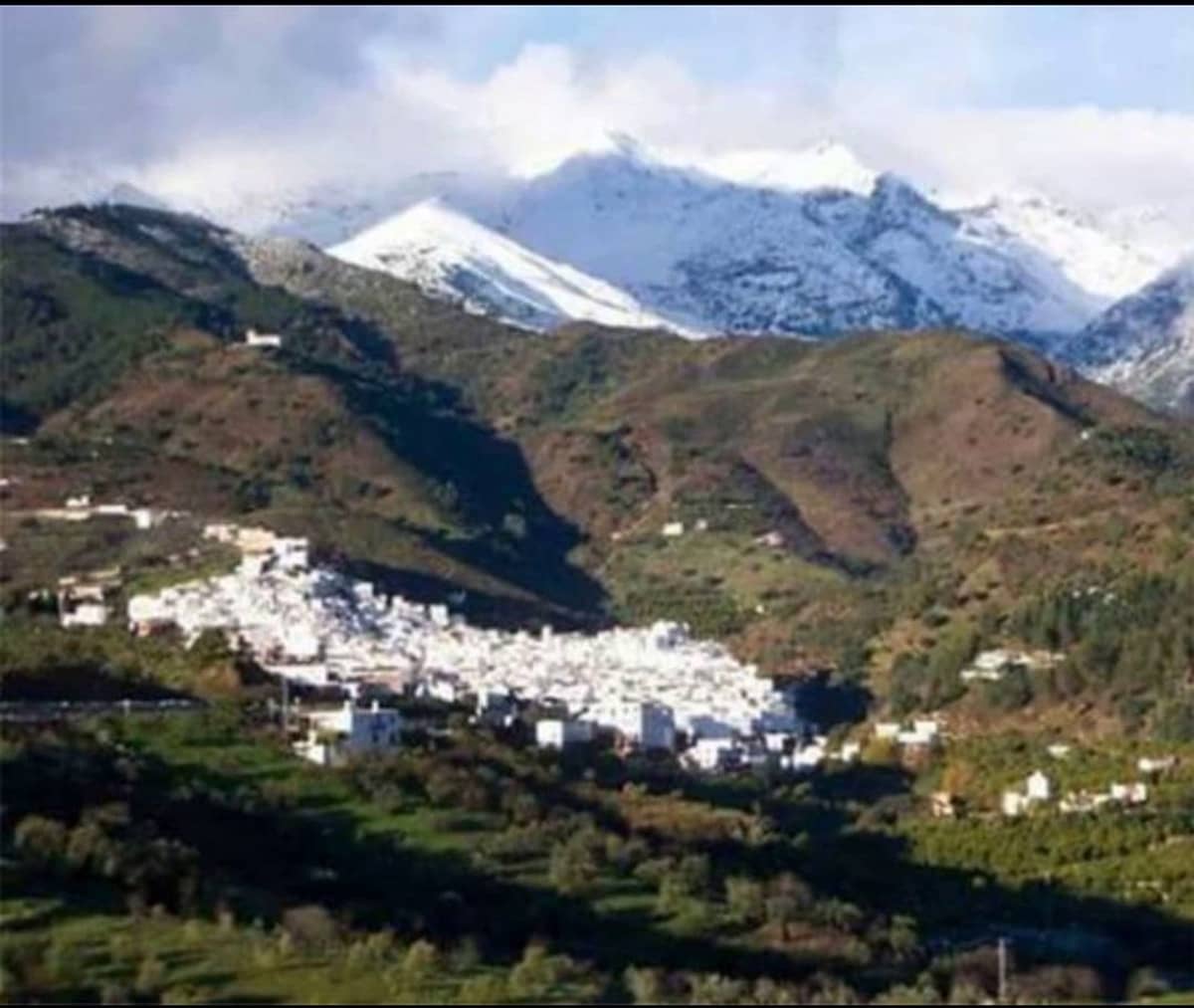 5 bedroom Townhouse for sale in Tolox - € 85,000 (Ref: 7490677)