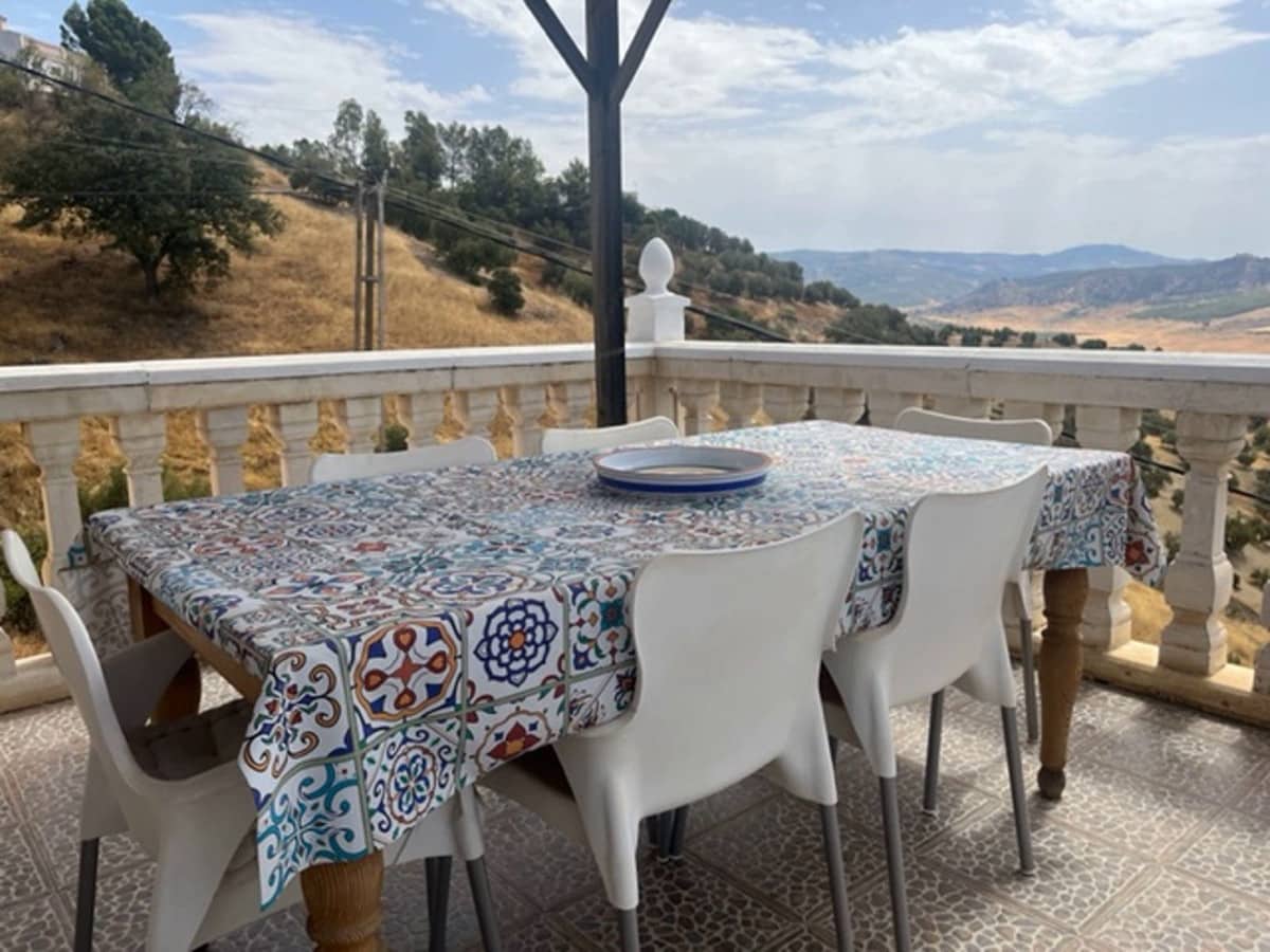 6 soveværelse Finca/Landehus til salg i Iznajar med swimmingpool garage - € 399.950 (Ref: 7687635)