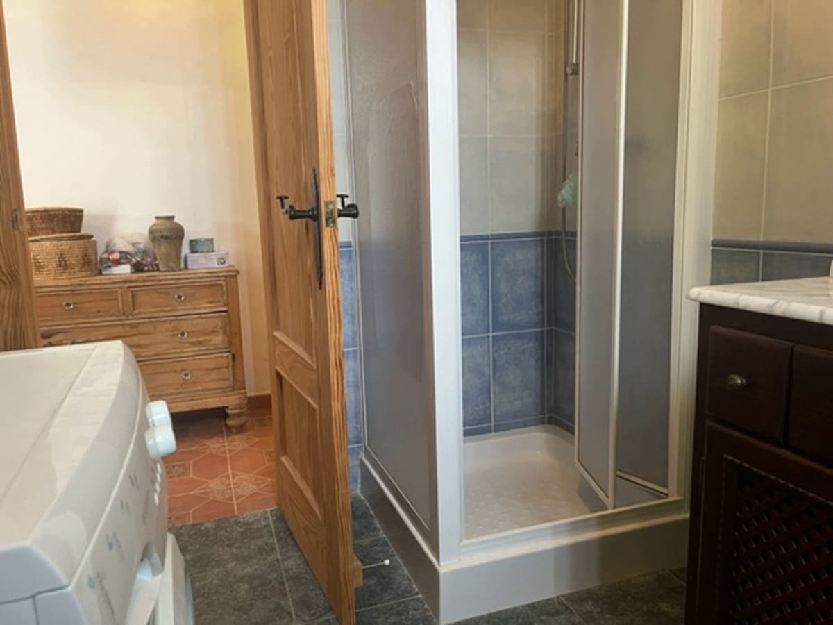 6 camera da letto Hotel in vendita in Iznajar con piscina garage - 399.000 € (Rif: 7687636)