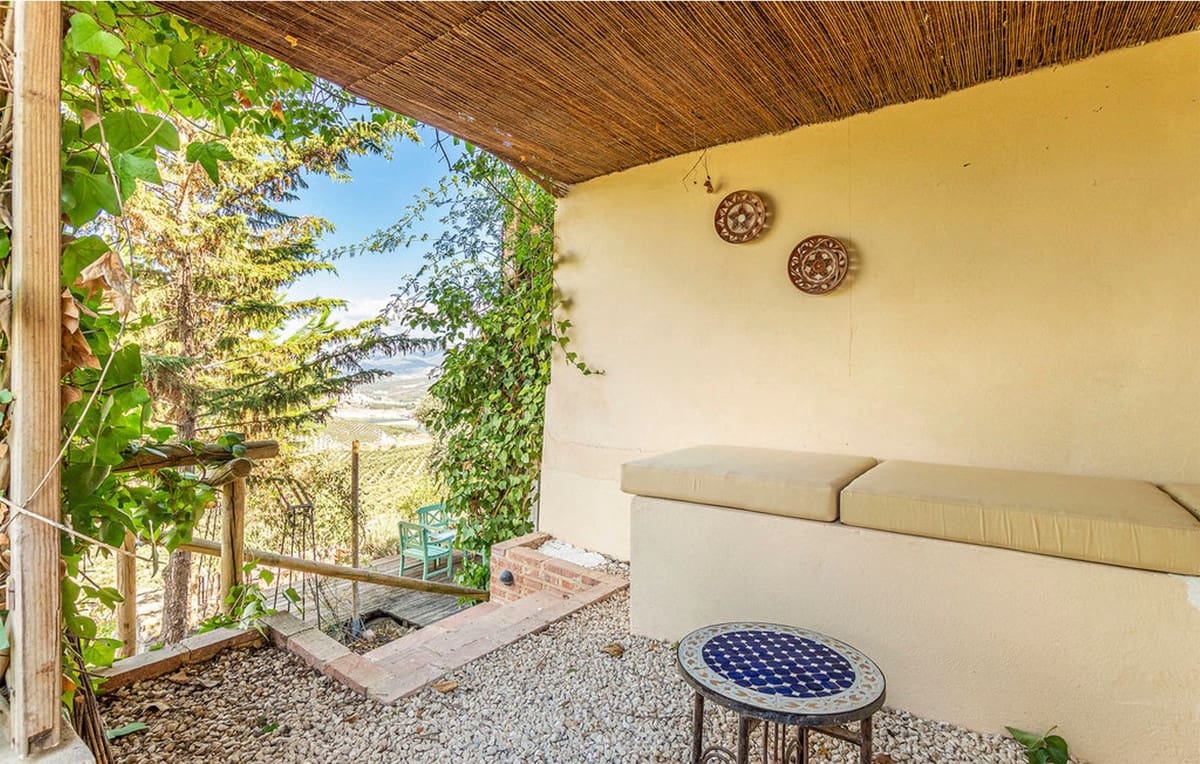 5 soveværelse Hotel til salg i Iznajar med swimmingpool garage - € 560.000 (Ref: 7692376)