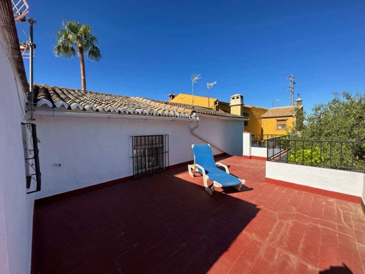 4 soveværelse Finca/Landehus til salg i Antequera med swimmingpool garage - € 215.000 (Ref: 7694544)