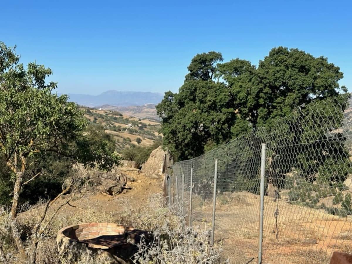 4 soveværelse Finca/Landehus til salg i Antequera med swimmingpool garage - € 215.000 (Ref: 7694544)