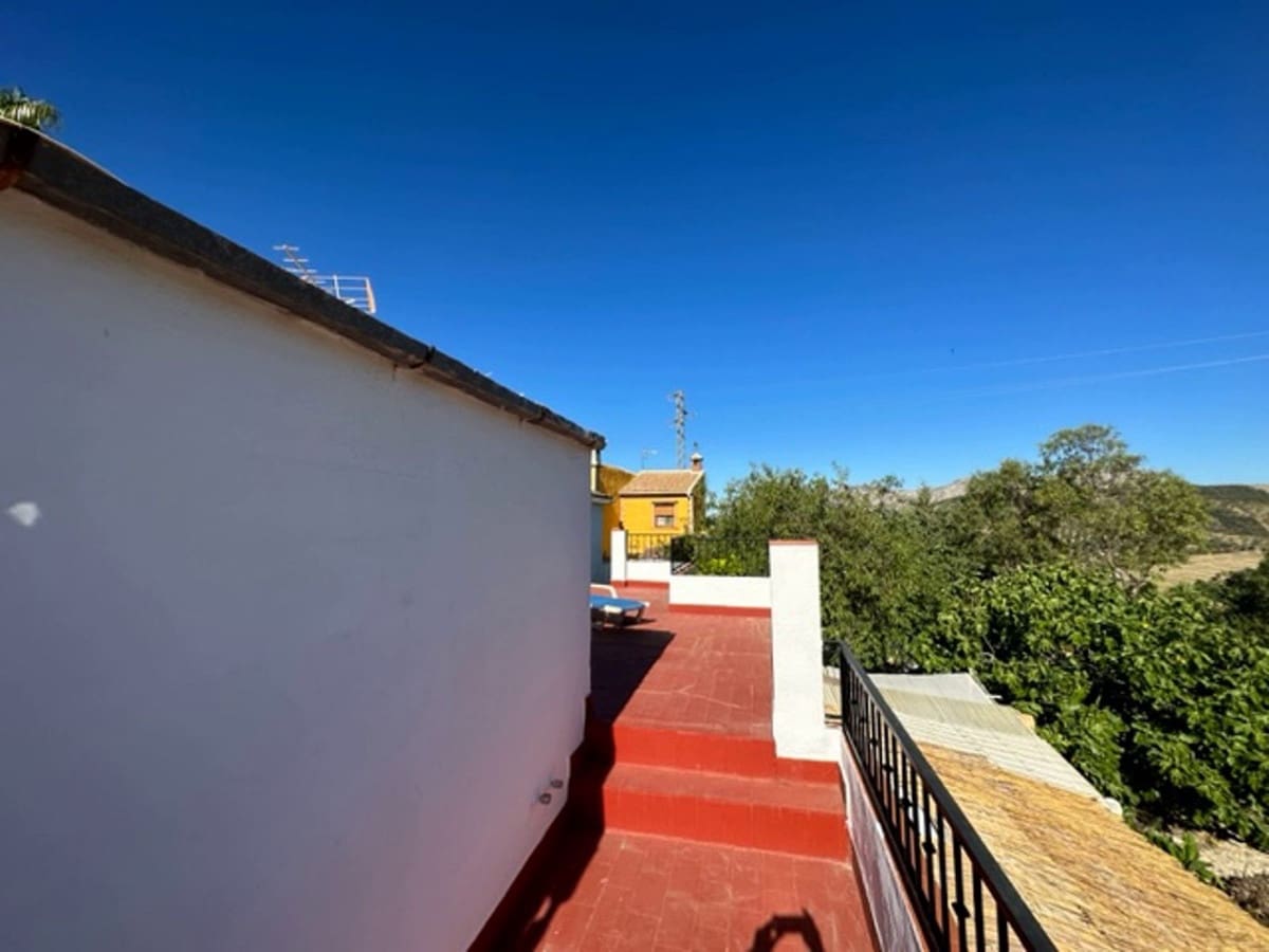 4 soveværelse Hotel til salg i Antequera med swimmingpool garage - € 215.000 (Ref: 7697484)