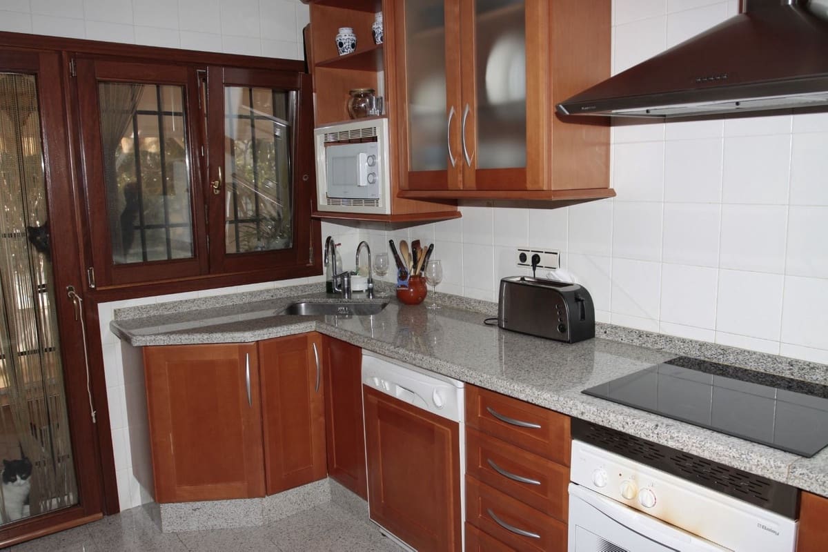 6 soverom Villa til salgs i Antequera med svømmebasseng garasje - € 525 000 (Ref: 7963493)