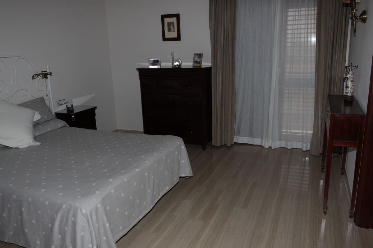 6 Zimmer Villa zu verkaufen in Antequera mit Pool Garage - 525.000 € (Ref: 7963493)