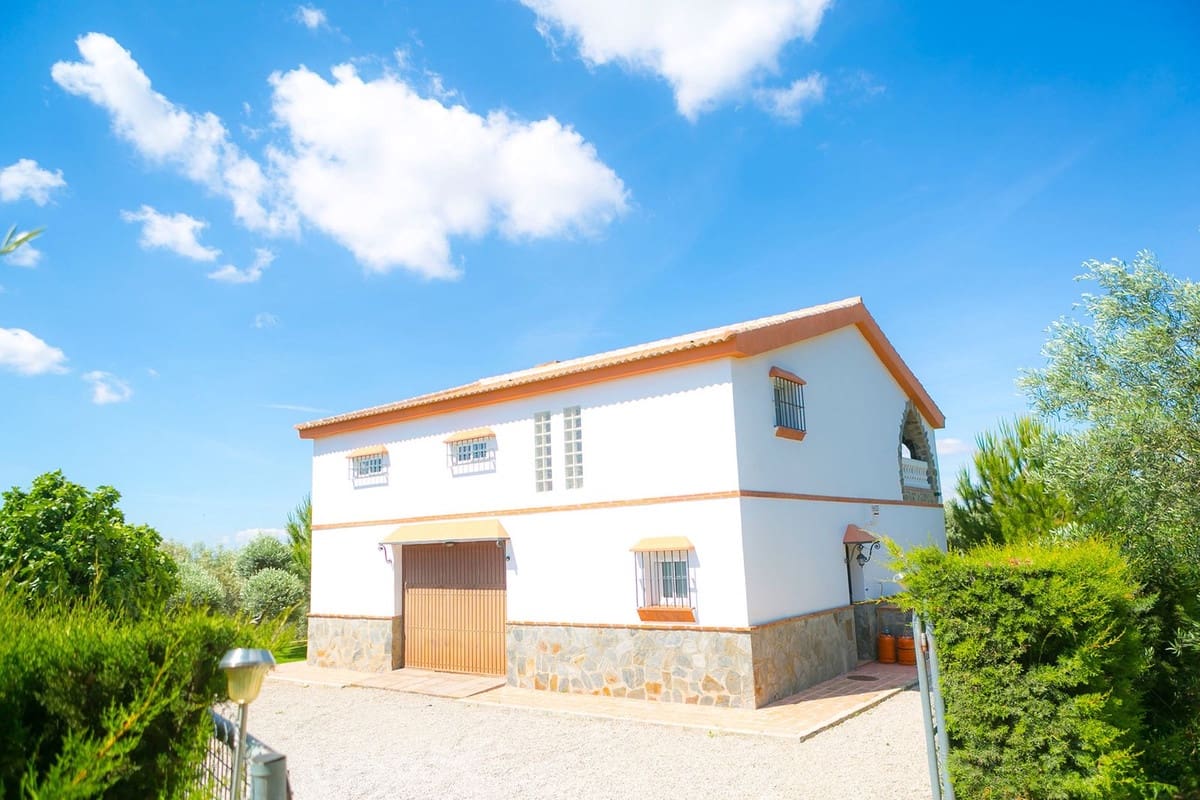 5 soveværelse Finca/Landehus til salg i Villanueva de la Concepcion med swimmingpool garage - € 483.000 (Ref: 8055818)