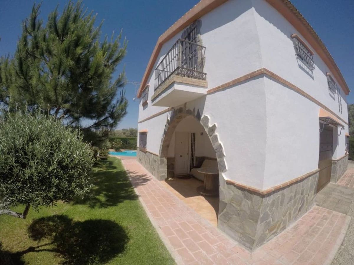5 soveværelse Finca/Landehus til salg i Villanueva de la Concepcion med swimmingpool garage - € 483.000 (Ref: 8055818)