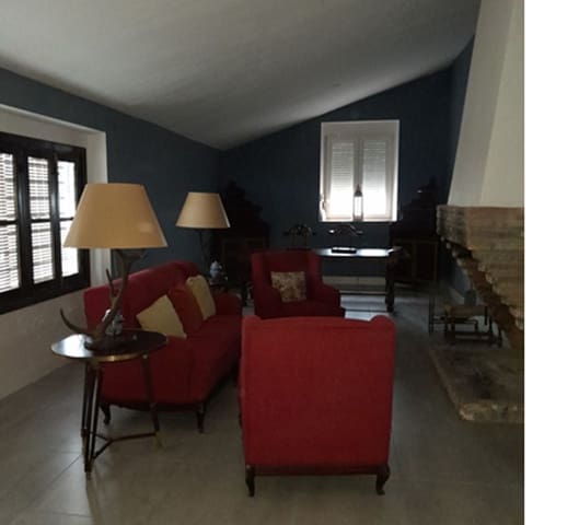 7 bedroom Finca/Country House for sale in Espiel with garage - € 890,000 (Ref: 8062022)