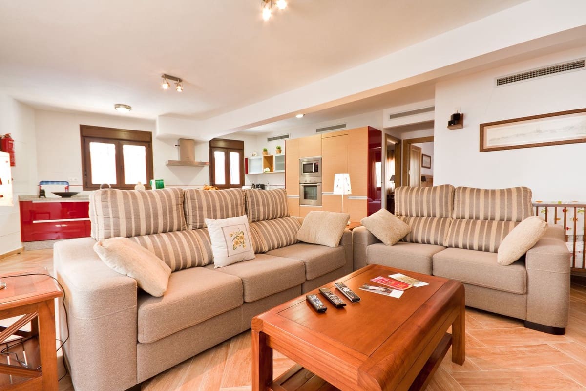 5 chambre Finca/Maison de Campagne à vendre à Alora avec piscine garage - 1 200 000 € (Ref: 8067074)