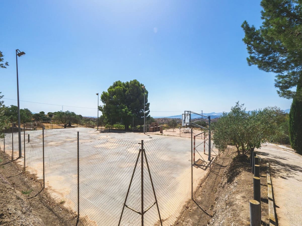 5 quarto Comercial para venda em Alora com piscina garagem - 1 200 000 € (Ref: 8067075)