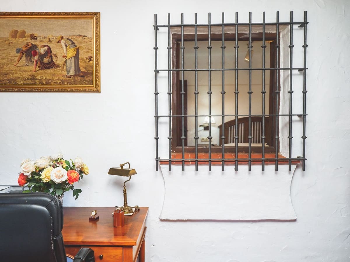 5 quarto Comercial para venda em Alora com piscina garagem - 1 200 000 € (Ref: 8067075)