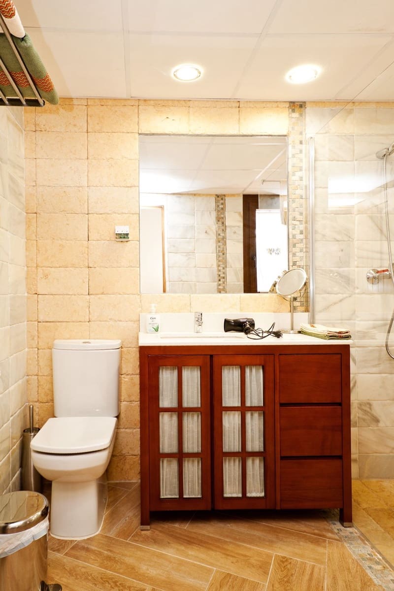 5 quarto Comercial para venda em Alora com piscina garagem - 1 200 000 € (Ref: 8067075)