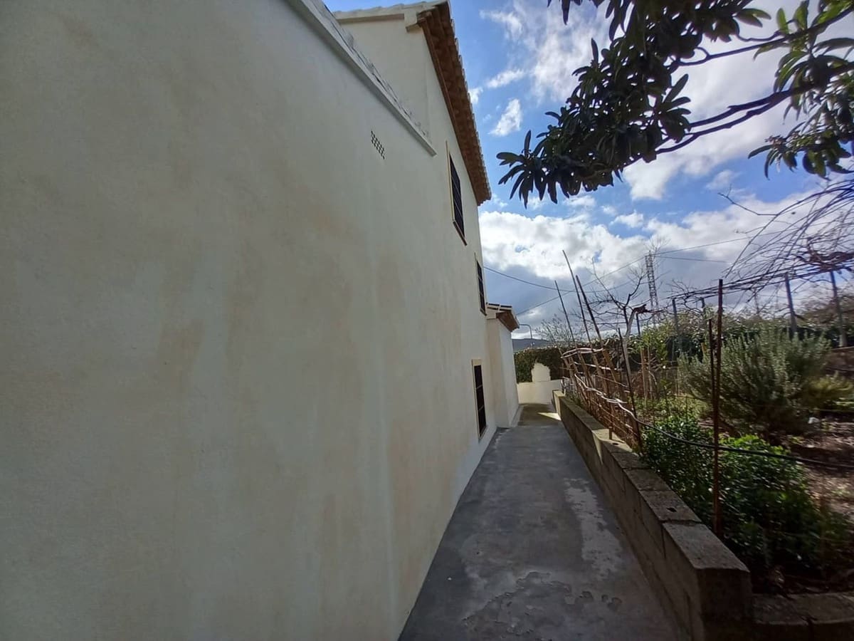 7 quarto Hotel para venda em Villanueva de la Concepcion com garagem - 650 000 € (Ref: 8083082)