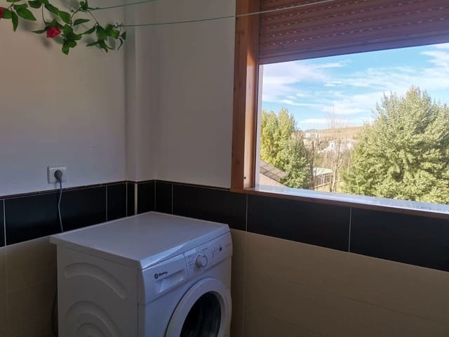 5 slaapkamer Commercieel te koop in La Joya, Antequera - € 120.000 (Ref: 8113429)