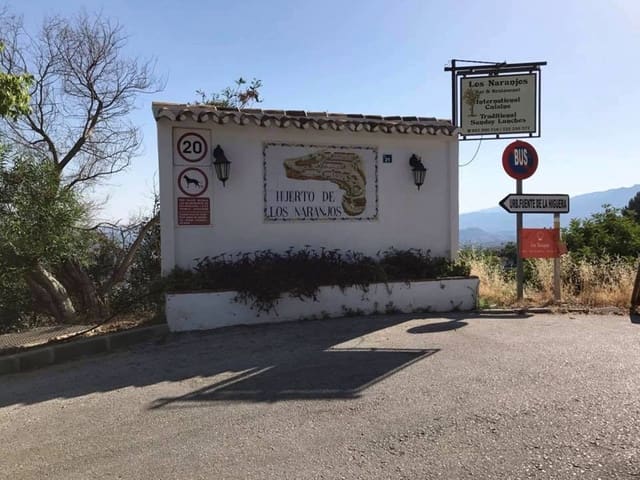 2 soveværelse Byhus til salg i La Atalaya, Villanueva de Algaidas med swimmingpool garage - € 245.000 (Ref: 8210588)