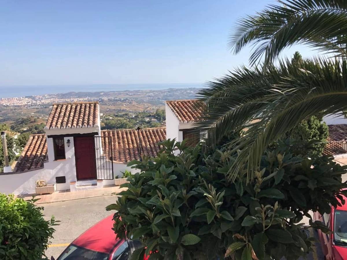 2 soverom Hus til salgs i La Atalaya med svømmebasseng garasje - € 245 000 (Ref: 8210588)