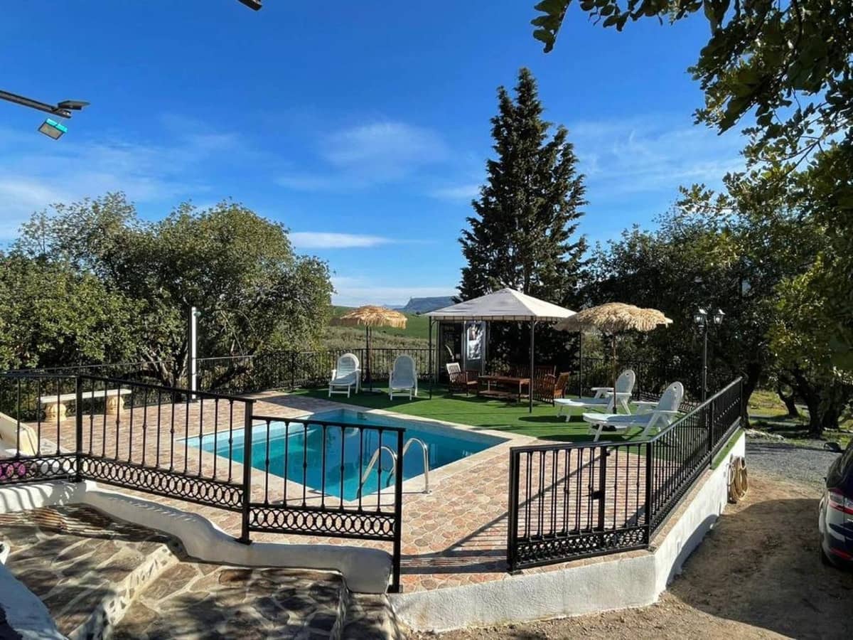 2 soverom Finca/Herregård til salgs i El Chorro med svømmebasseng garasje - € 449 000 (Ref: 8329316)