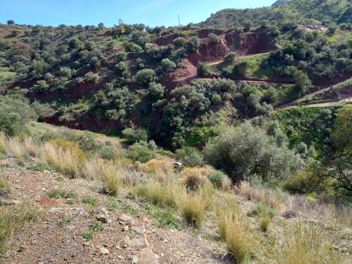 Teren niezagospodarowany na sprzedaż w Puerto de la Torre - 48 000 € (Ref: 8479705)