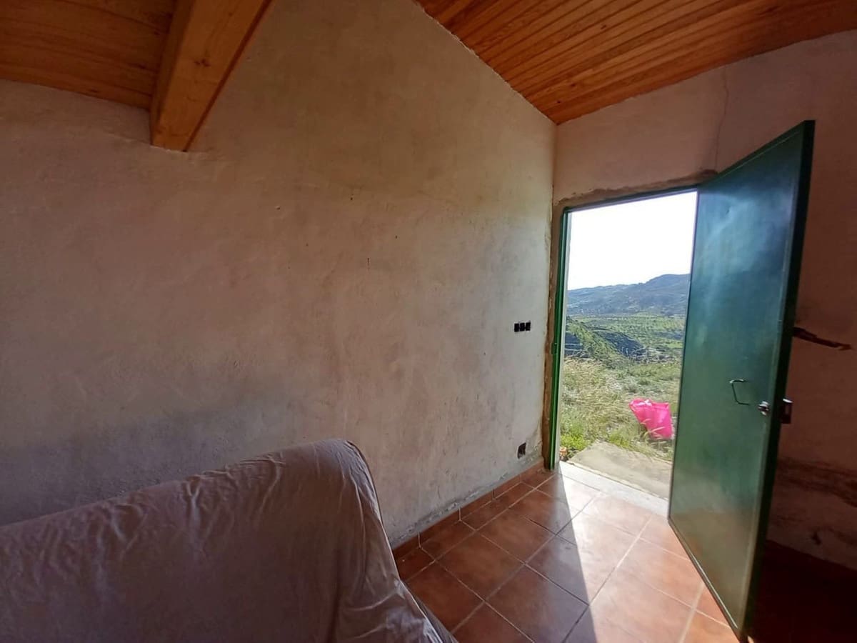 Kommersiell til salgs i Puerto de la Torre med garasje - € 48 000 (Ref: 8479706)