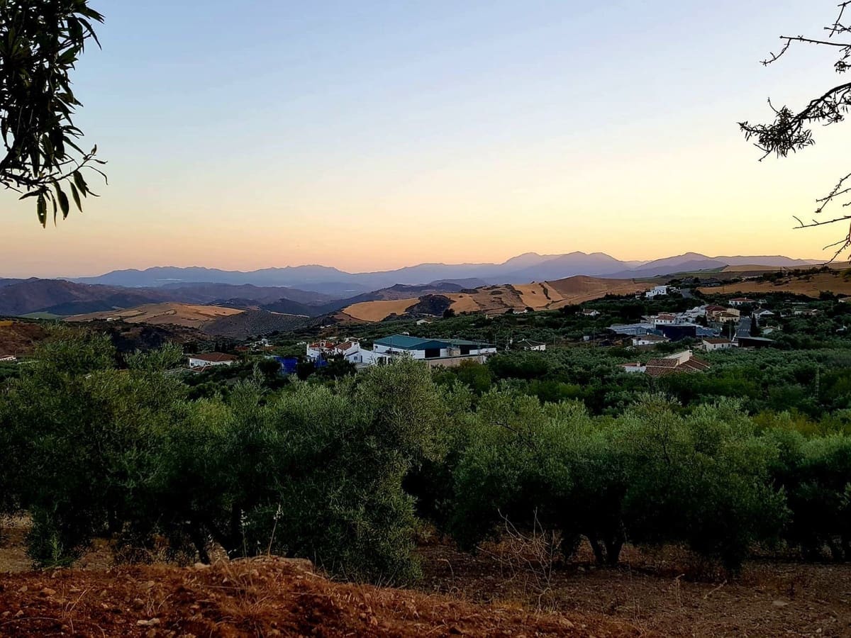 3 chambre Finca/Maison de Campagne à vendre à Villanueva de la Concepcion avec garage - 325 000 € (Ref: 8537538)