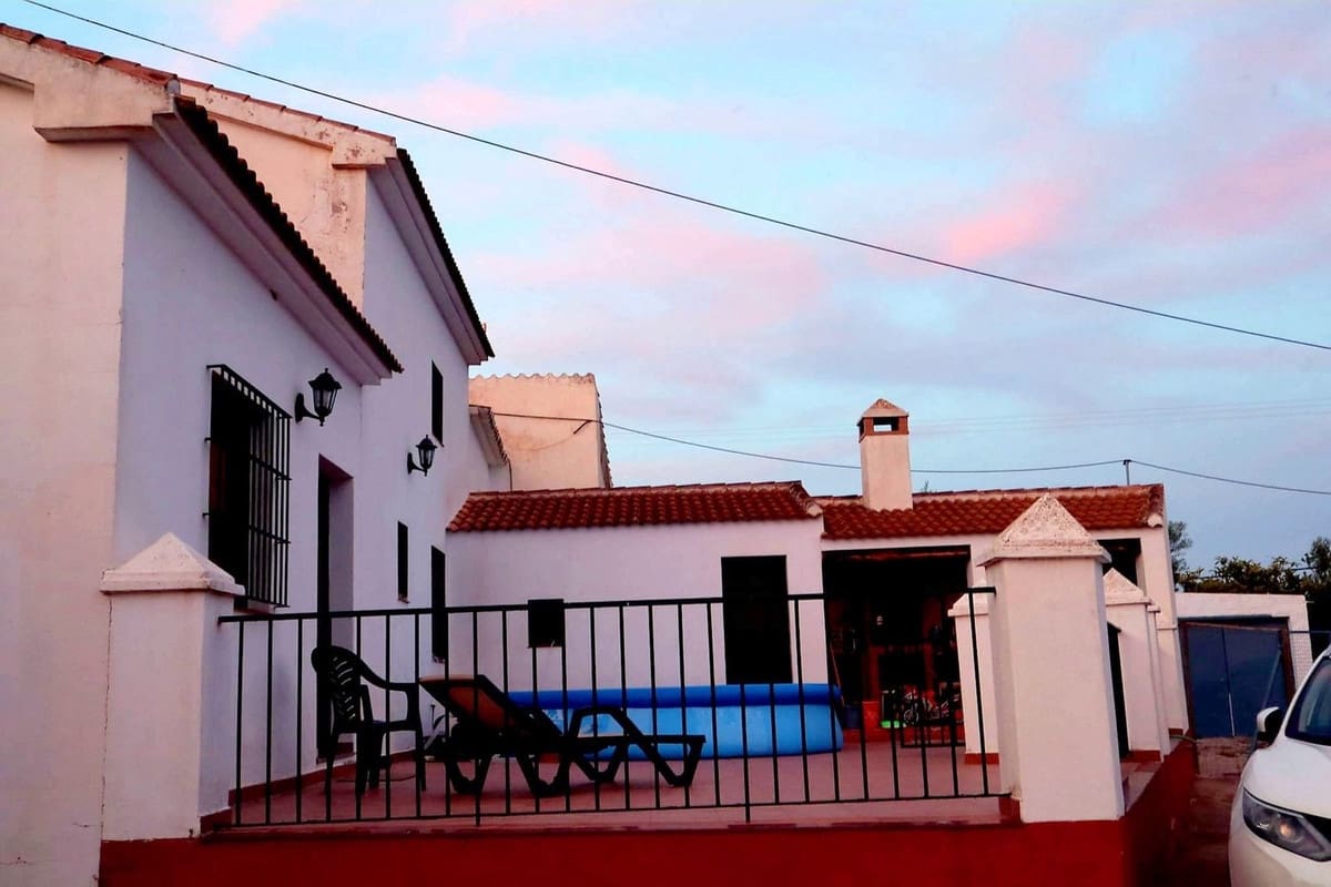 3 bedroom Finca/Country House for sale in Villanueva de la Concepcion with garage - € 325,000 (Ref: 8537538)