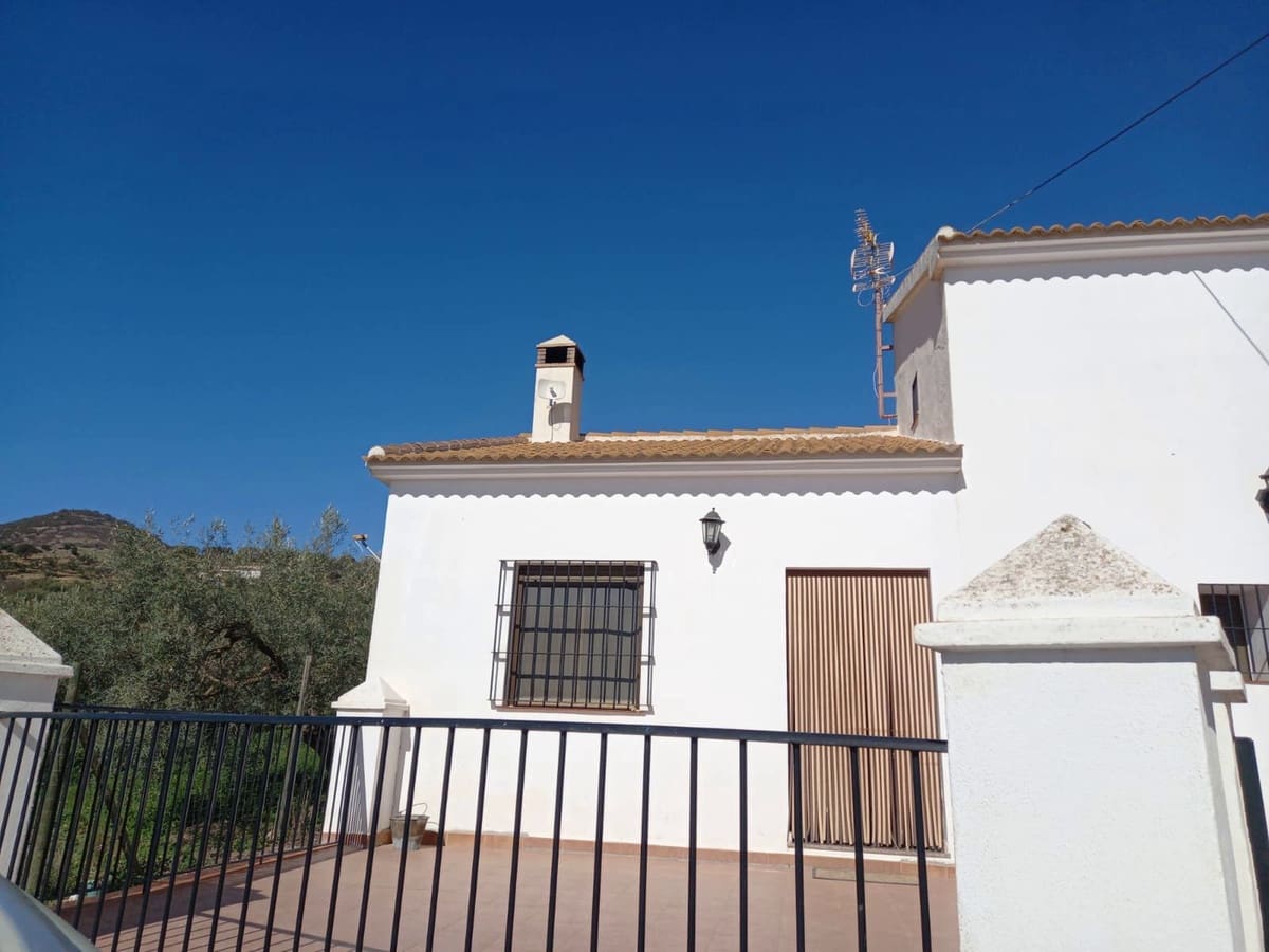 3 bedroom Finca/Country House for sale in Villanueva de la Concepcion with garage - € 325,000 (Ref: 8537538)