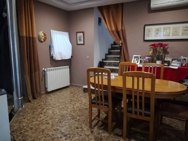 4 bedroom Villa for sale in Coín with pool garage - € 475,000 (Ref: 8583219)