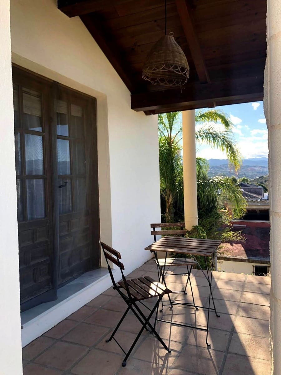 4 bedroom Villa for sale in Coin with pool garage - € 475,000 (Ref: 8583219)