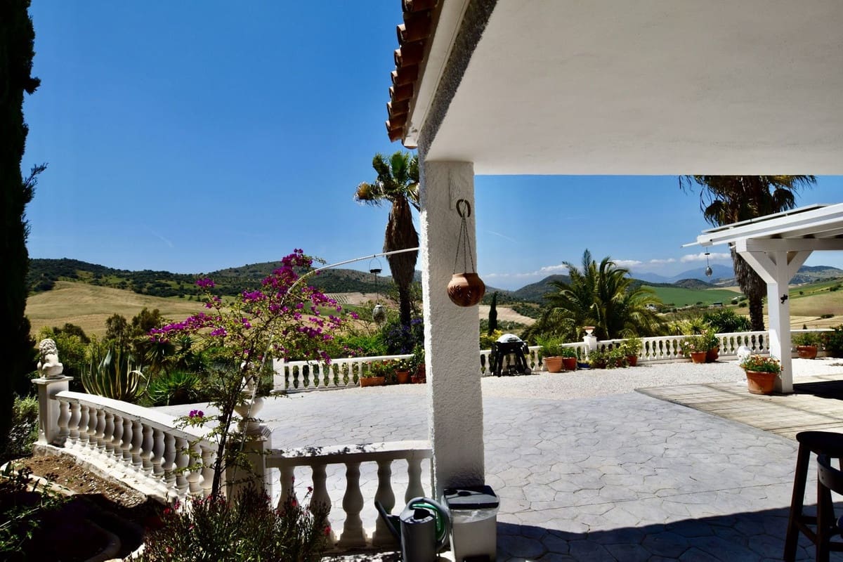 3 camera da letto Finca/Casa di Campagna in vendita in Villanueva de la Concepcion con piscina garage - 495.000 € (Rif: 8598574)