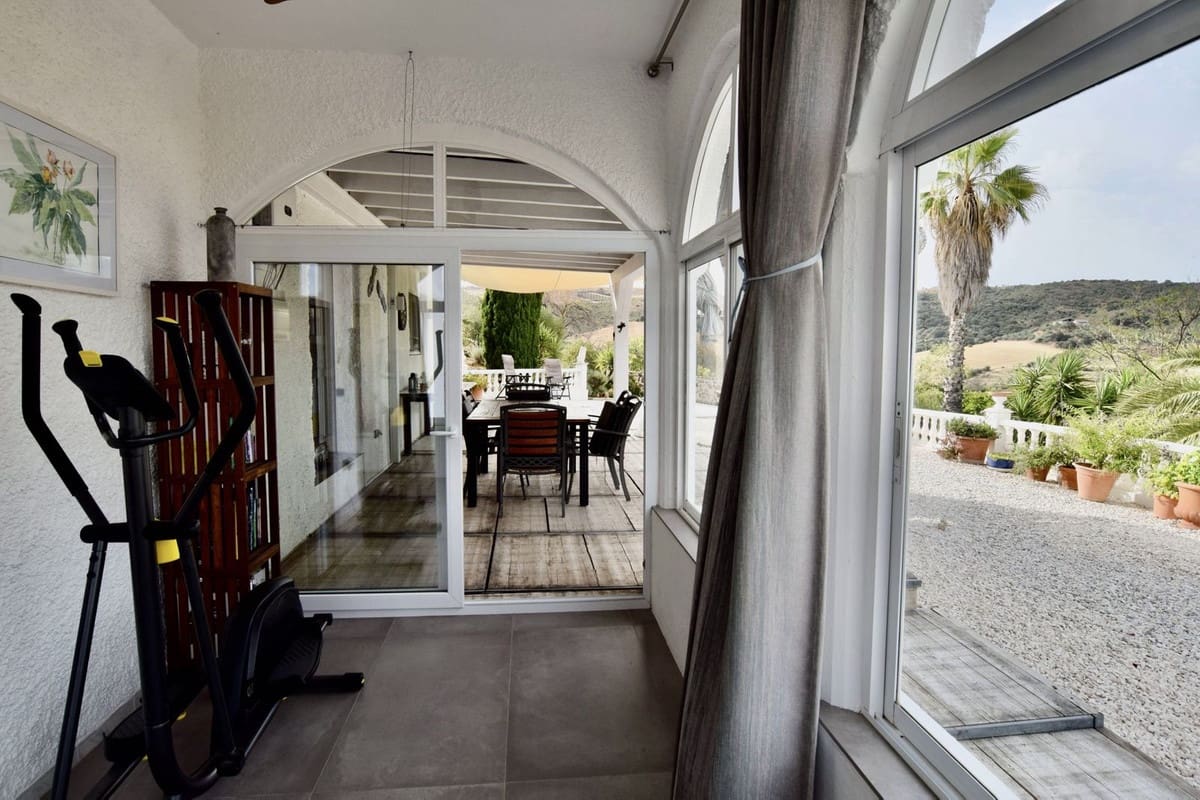 3 soverom Finca/Herregård til salgs i Villanueva de la Concepcion med svømmebasseng garasje - € 495 000 (Ref: 8598574)