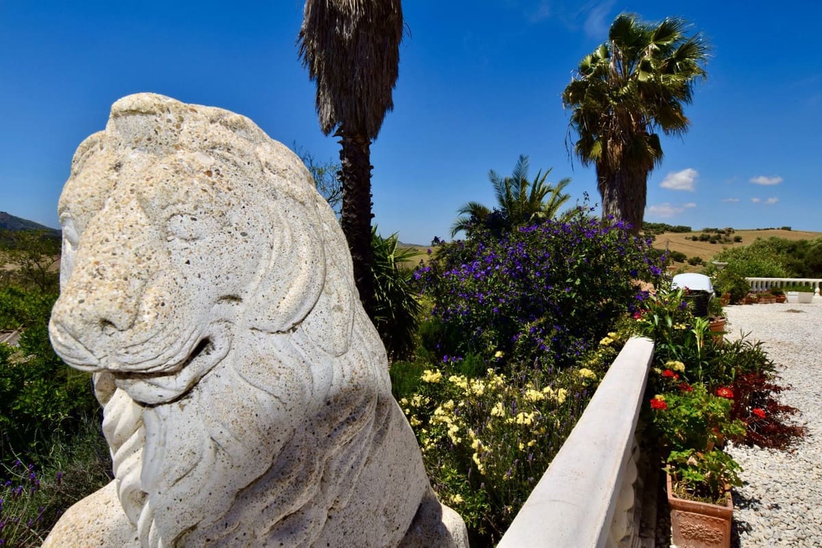 3 soverom Finca/Herregård til salgs i Villanueva de la Concepcion med svømmebasseng garasje - € 495 000 (Ref: 8598574)